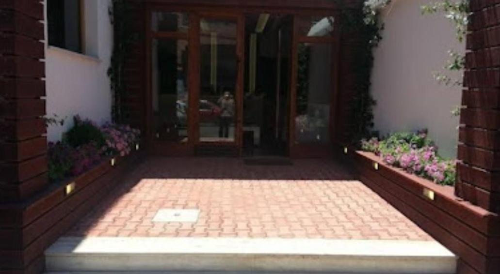 Boutique Artist Hotel Tirana Exterior foto
